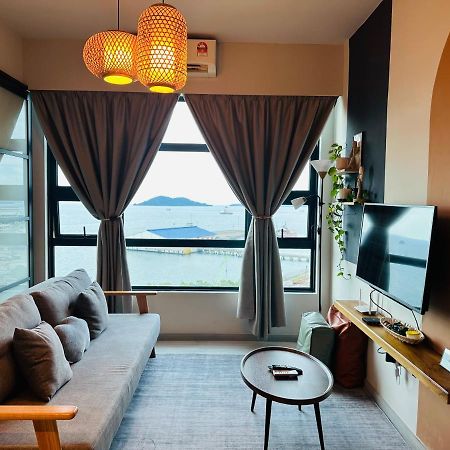 Jesselton Quay - Suite 1 By Staycation Suites Kk Kota Kinabalu Luaran gambar