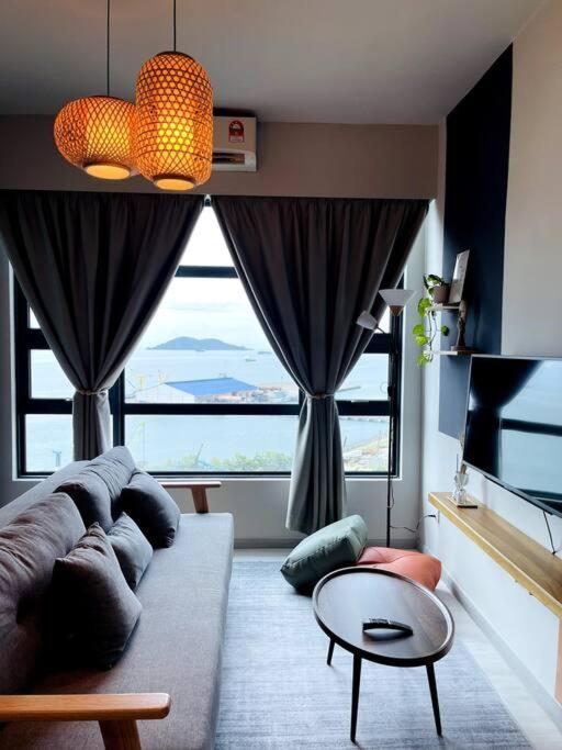Jesselton Quay - Suite 1 By Staycation Suites Kk Kota Kinabalu Luaran gambar