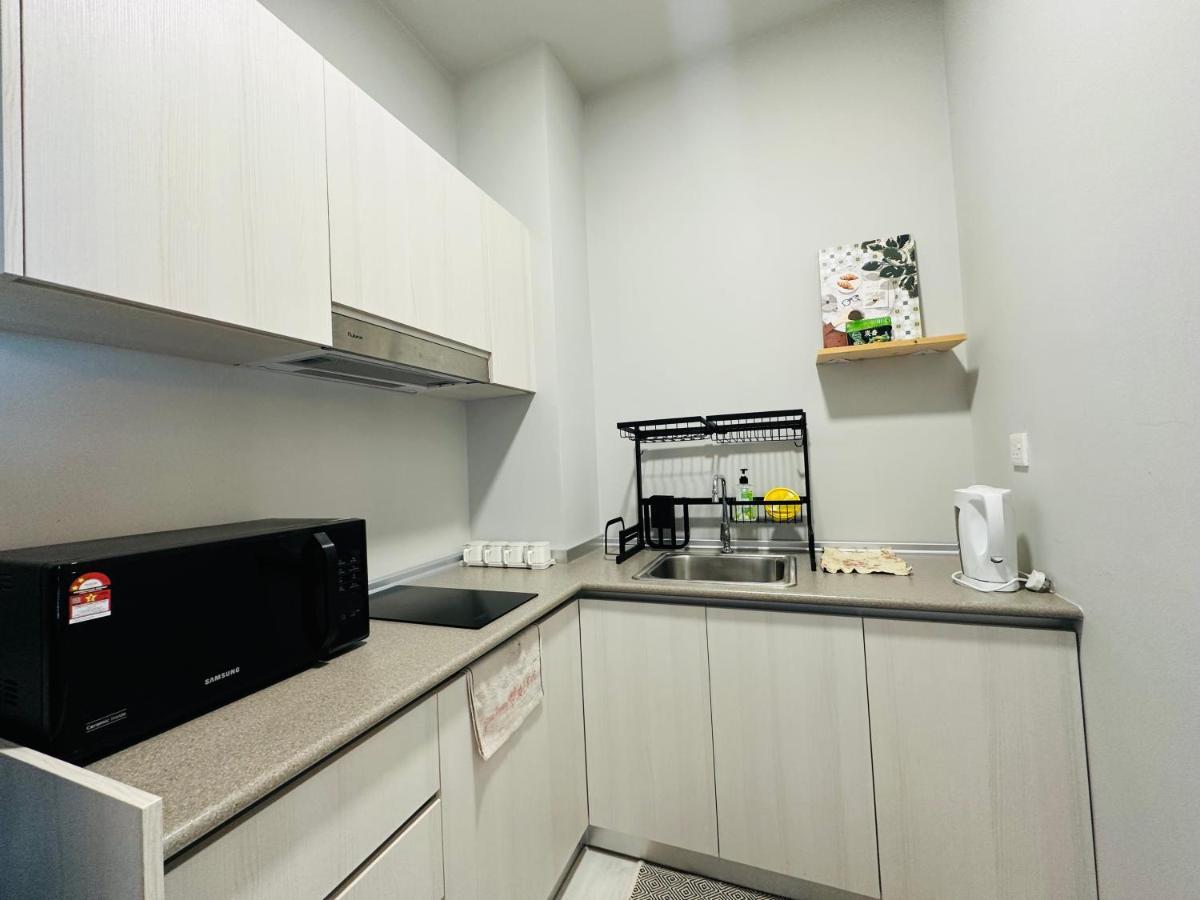 Jesselton Quay - Suite 1 By Staycation Suites Kk Kota Kinabalu Luaran gambar