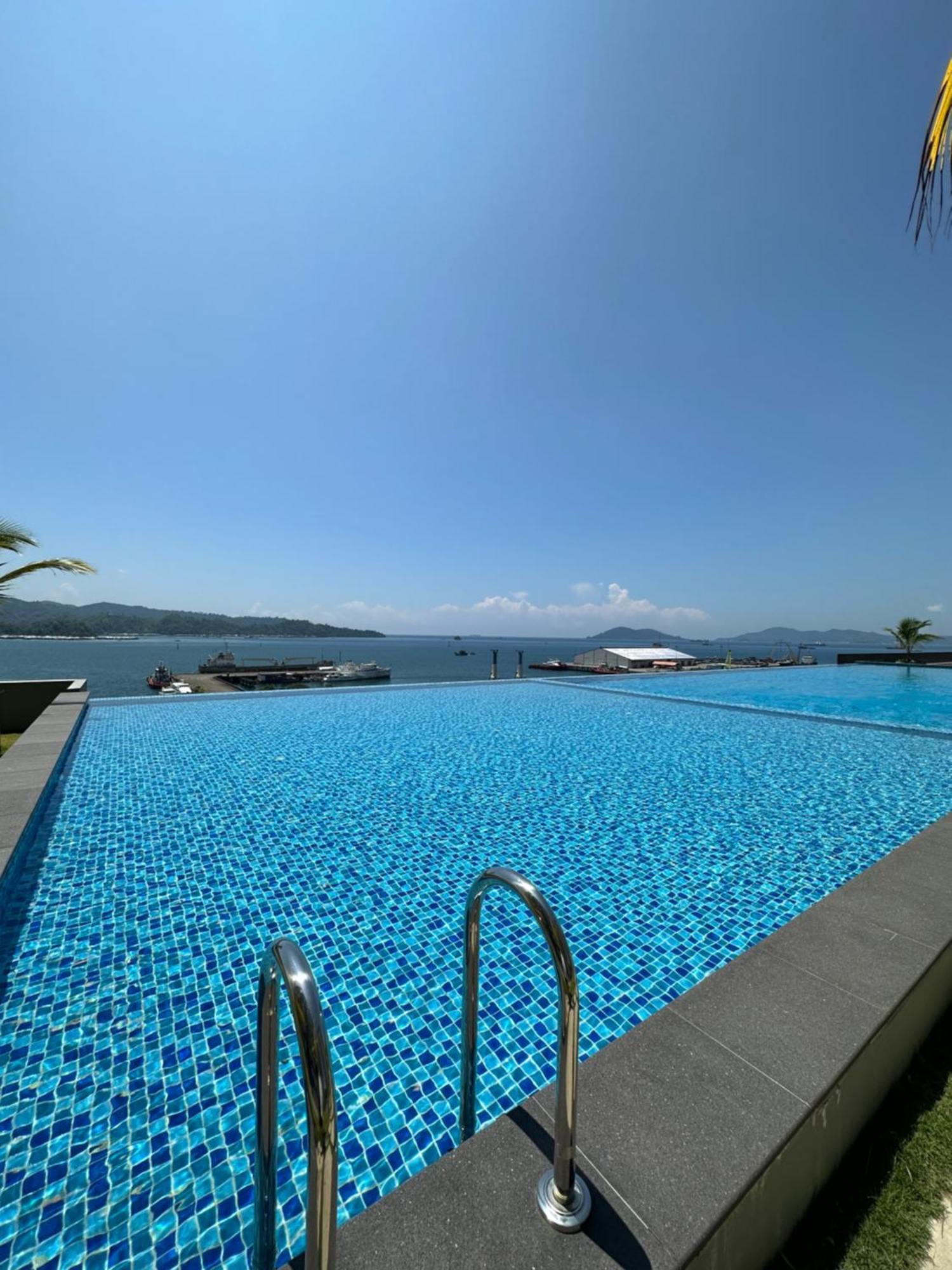 Jesselton Quay - Suite 1 By Staycation Suites Kk Kota Kinabalu Luaran gambar